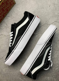 Кеды Vans Old Skool Black White живое фото 1