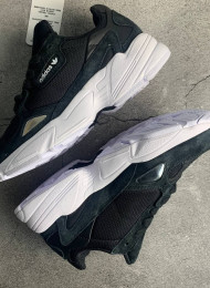 Кроссовки Adidas Falcon W80 Black White живое фото 1